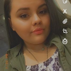 Meet your Posher, Jazmine